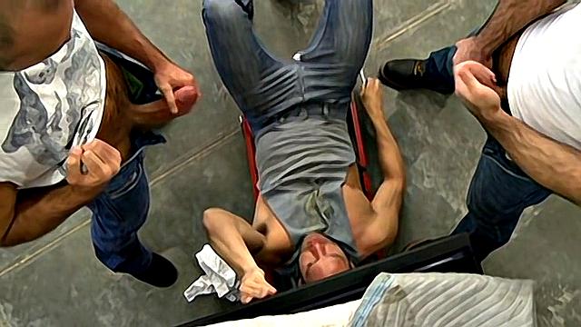 Механики, пролившие молоко! - Спенсер Рид, Бен Стоун и Джаред Хемминг
