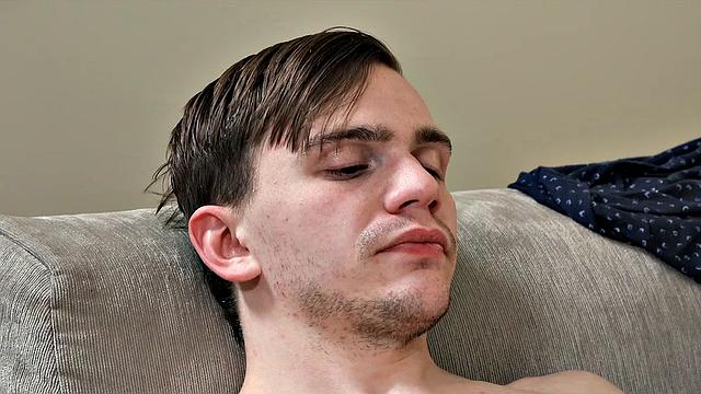 грустно в гостях? дядя знает, чем занять кузена