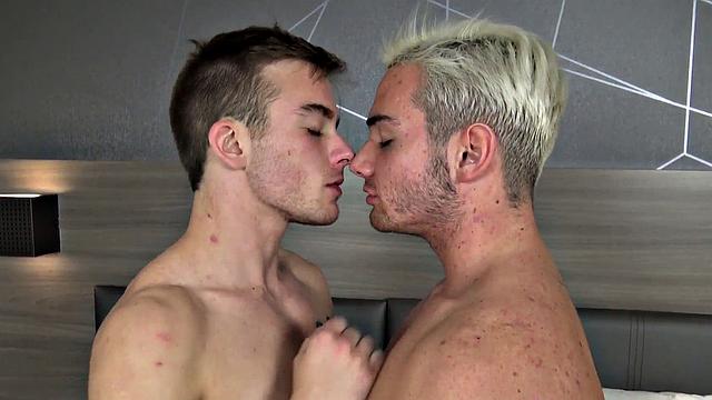 FTM amateur stud gets licked and fucked by blond BF