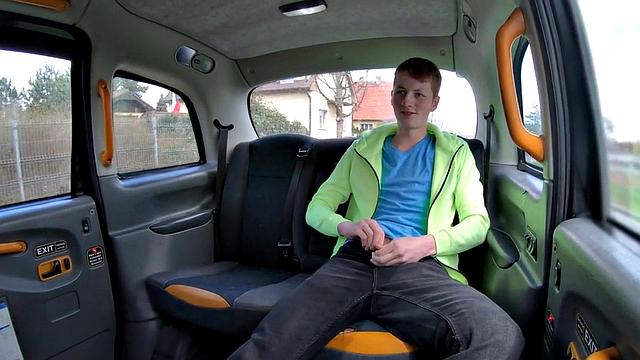 Bigbreasts taxi driver sucks in POV before backseat sex