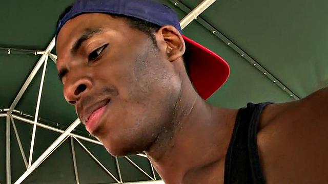 Ebony Thug pulled and fucked by white top in store