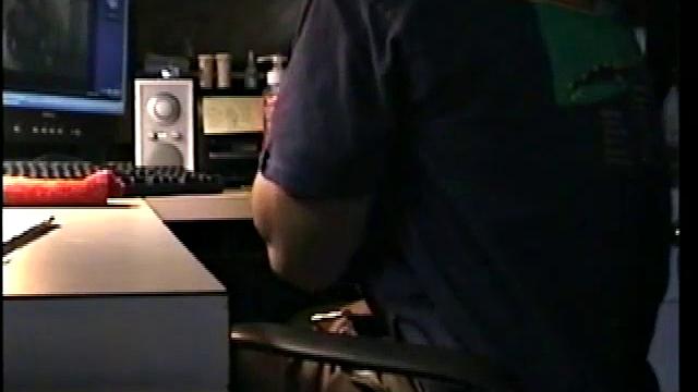 Зак кончает на свои трусы