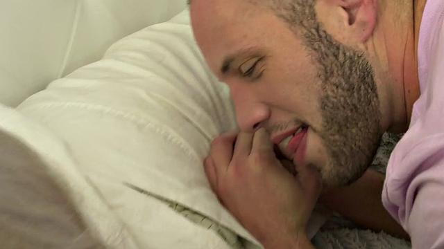 Babe fucking a bisexual pledger in this college threesome