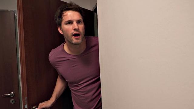 Hotel MILFs deepthroating boss in 3some before scissoring