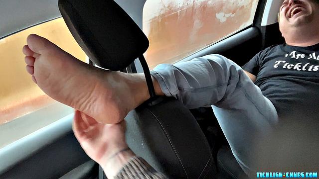 Snyft UK: Мэтт - Tickleswitch2020 и Мэтт