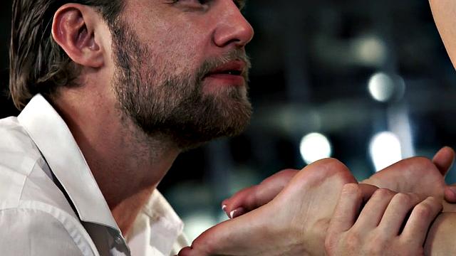 Foot model toe sucked during blowjob then gets cumshot