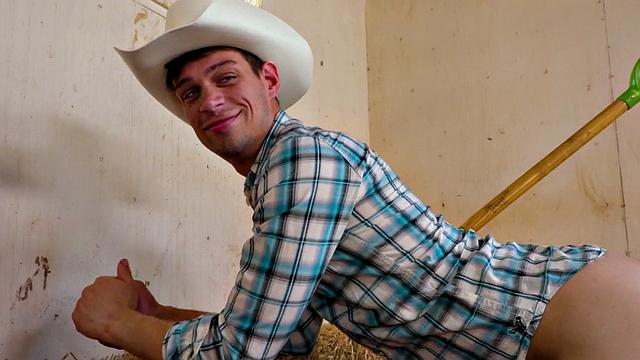 Sturdy farmer sucked by jock before raw banging