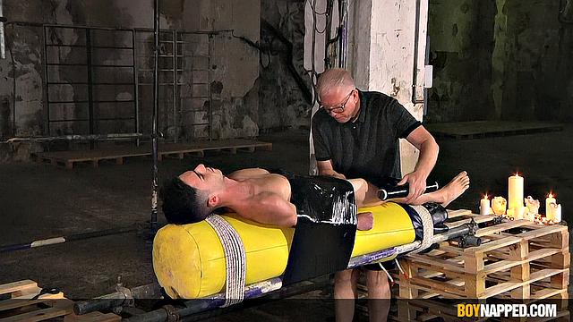 Using Pretty Jesse - Part 1 - Jesse Evans &amp;amp; Sebastian Kane
