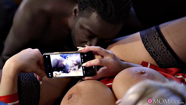 Anal and facial with big MILF