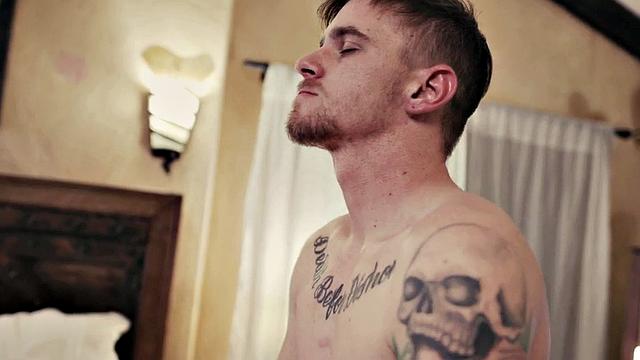 Taboo stepbro barebacked by tattooed stud to cumshot