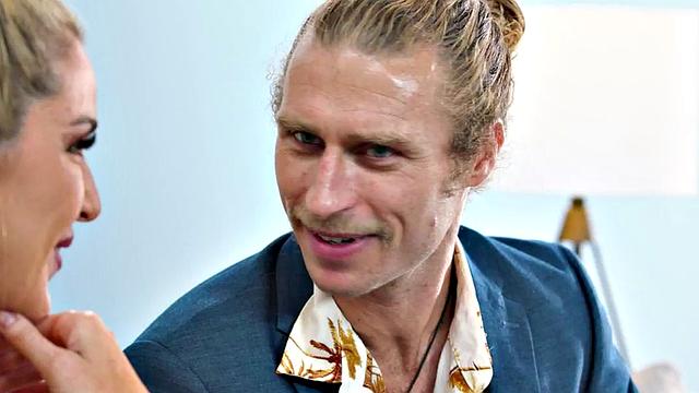 Massaging oiled sluts share cock in 3way