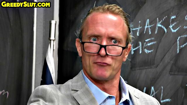 21yo petite babe gets pussyfucked