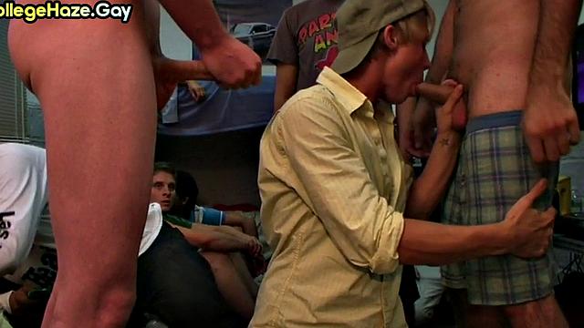 Real twink barebacked in 3some with BFF