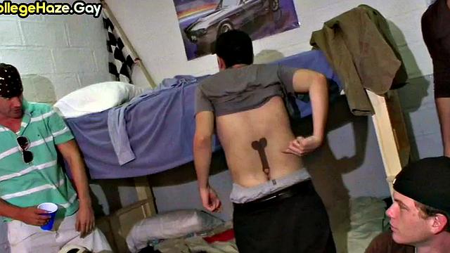 Real twink barebacked in 3some with BFF