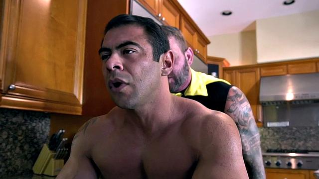 Mesmerized hunk barebacked by BF in the kitchen