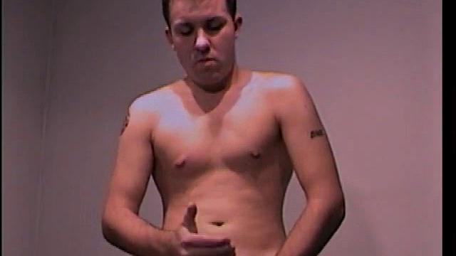 Джейми дрочит на камеру для кайфа