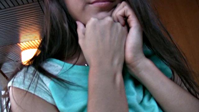 Spanish Waitress Fucks Cash