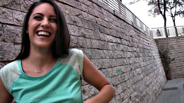 Spanish Waitress Fucks Cash