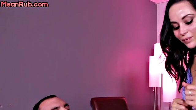 Nympho babe enjoys sucking big dick while jerking