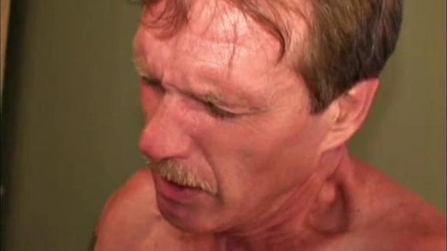 Interviews sometimes lead to better action than some of the solo sessions, and this is a good example. Ed is a long-time friend and an old favorite. David is a recent discovery, and together they are quite fun to watch. Enjoy!