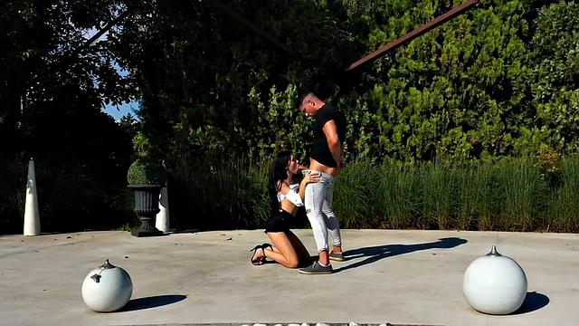 Big booty bae gets analsmashed outdoor