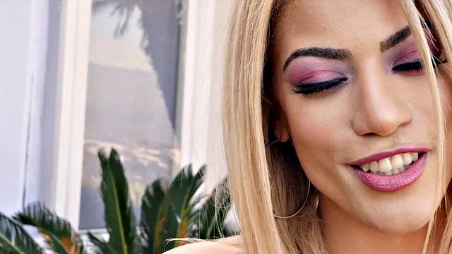 Extremely Itty-bitty Swimsuit Experience