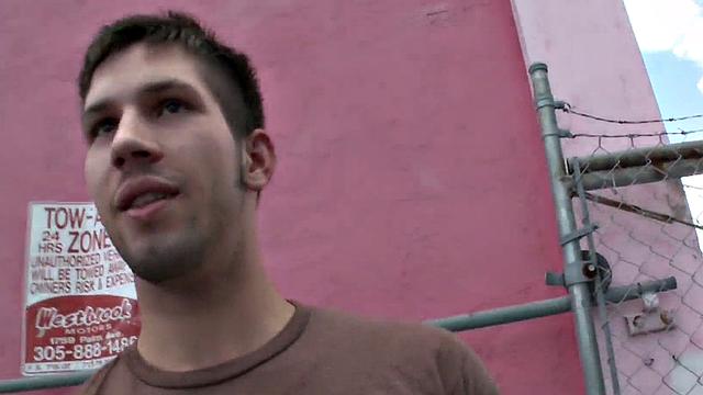 Tricking straight at the gloryhole