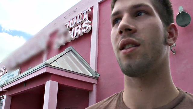 Tricking straight at the gloryhole