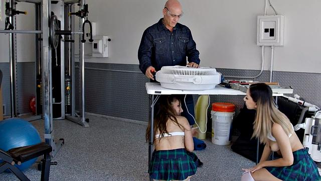 Gym babe in stockings assfucked in threesome with Asian