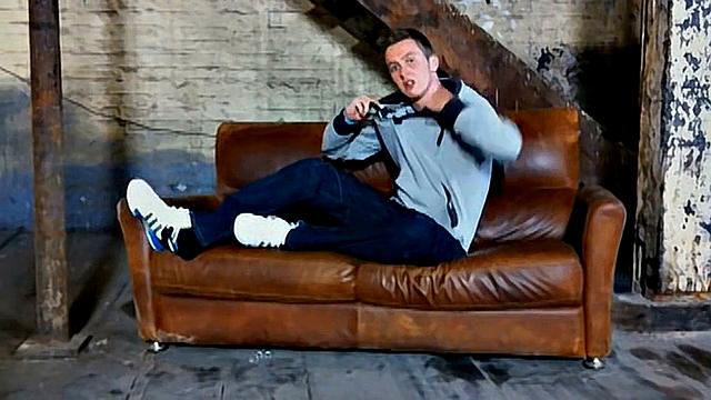 Connor Maynard Also Gets A Facial!