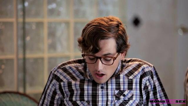 Dad Will Never Know - S1:E6