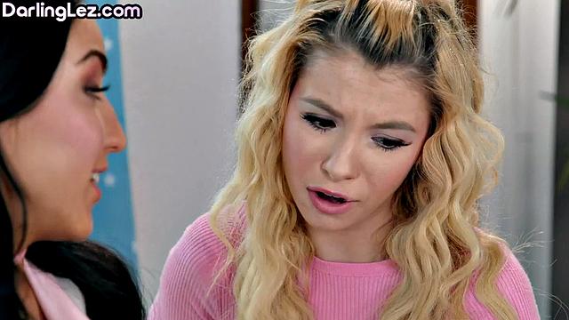 Cute 21yo lesbians scissoring