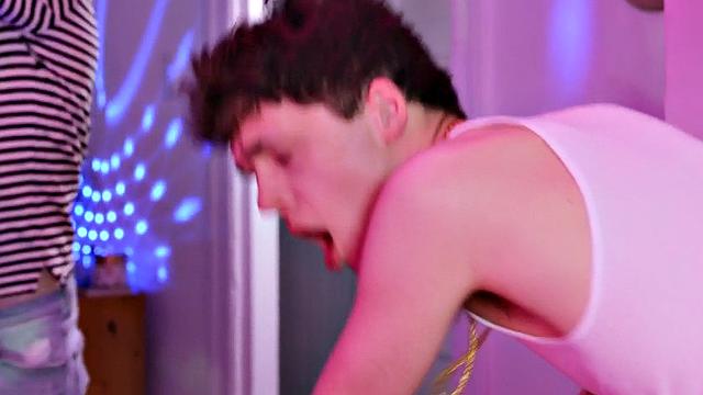 Str8 athletic DJ fucks skinny twink at party