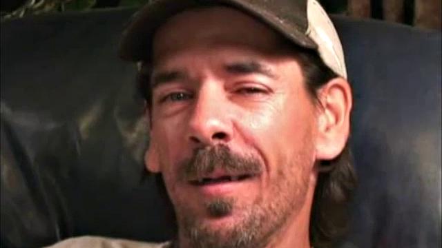 Country introduced me to Ace, who also goes by TJ. He is 41 years old, 5' 9", and 145 pounds of construction worker, with a muscular body. I find his laid back, masculinity and body a real turn-on.