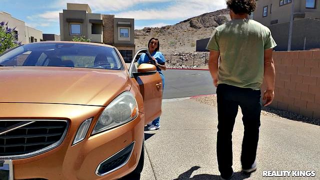 Fucking The Sk8er on the Way to Work