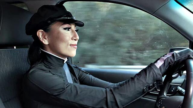 Horny Chauffeur Judy Jolie Wants Big Black Cock After Driving Him Home