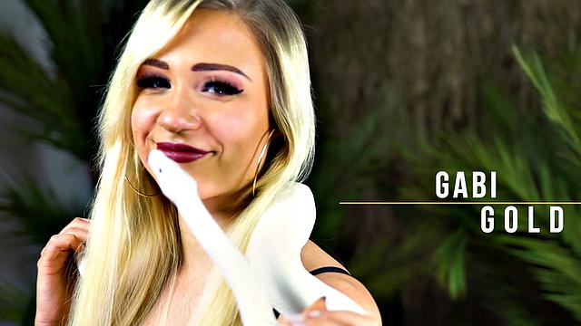 Wolf Wagners Dirty Jungle Party: The Seductive Snake Queen