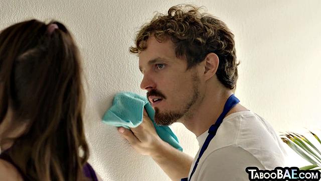 Big 21yo babe cockriding her BF