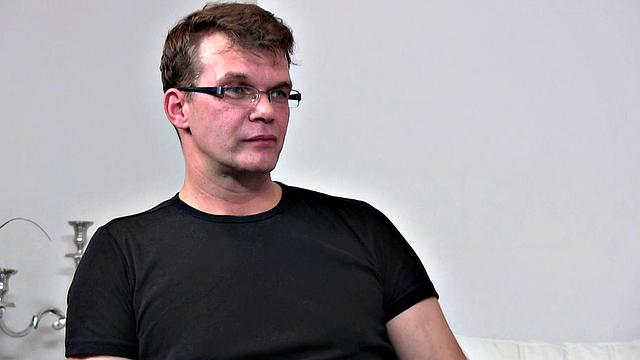 Older Man Gets A Sloppy Footjob From Female Agent