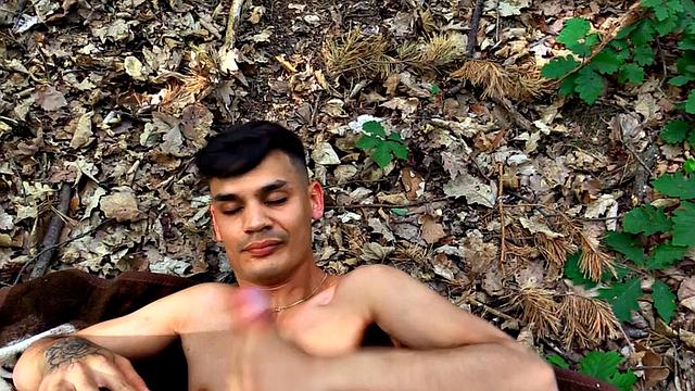 Str8 Euro stud goes in public outdoor POV for money