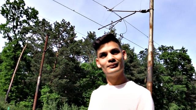 Str8 Euro stud goes in public outdoor POV for money