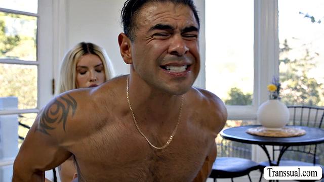 Fuck my big piece of cake after baking it