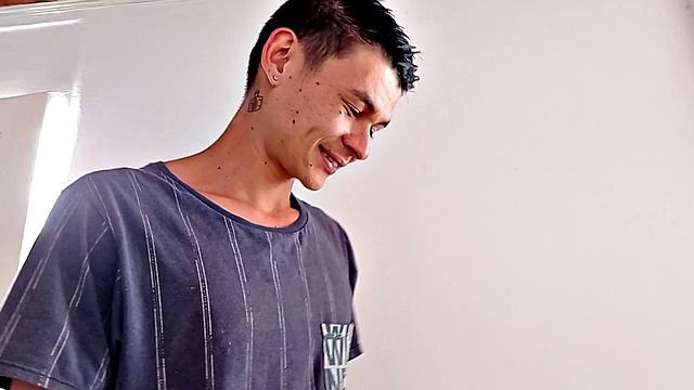 Bonus Solo - Dominic