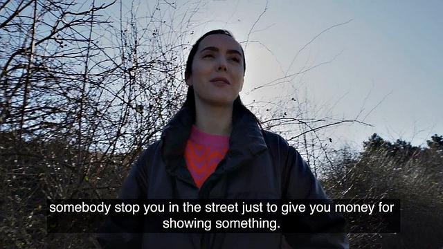 Amateur babe doggystyled outdoors