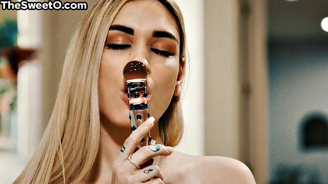 Gorgeous Latina babe gets smashed