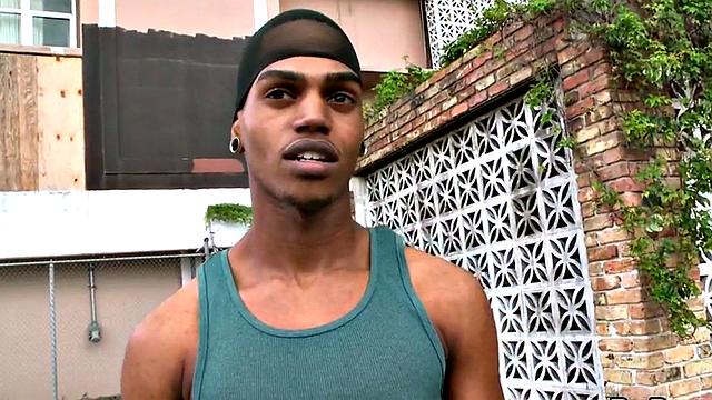 Ebony picked up and fucked after cocksucking white guy