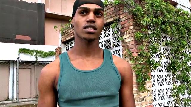 Ebony picked up and fucked after cocksucking white guy