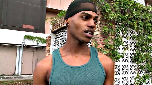 Ebony picked up and fucked after cocksucking white guy