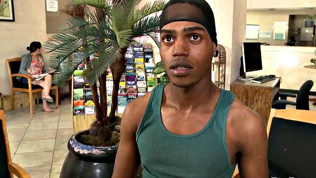 Ebony picked up and fucked after cocksucking white guy