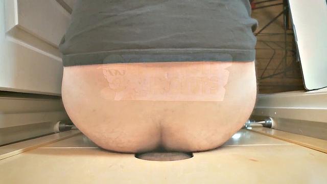 Man Fucks Me At The Gloryhole